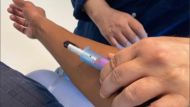 Prélèvement pour contre-expertise (à la demande), dérogation médicale, ou accident. Seuils : <0,5 g/l négatif; 0,5 à <0,8 g/l interdiction 3 heures; ≥0,8 g/l interdiction 6 heures. Véhicules rémunérés : seuil 0,2 g/l interdiction 2 heures. Ne peut être fait sur personne s’apprêtant à conduire.